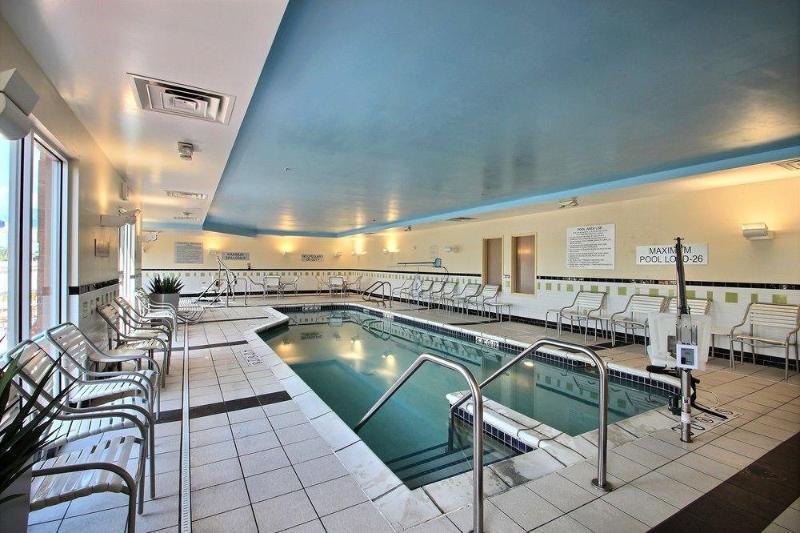 Fairfield Inn & Suites By Marriott Milwaukee Airport Oak Creek Eksteriør billede