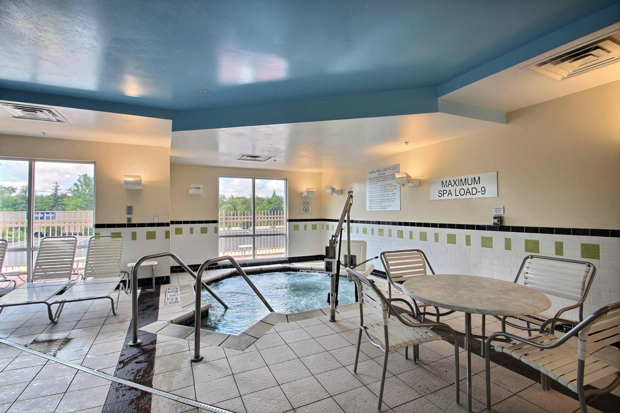 Fairfield Inn & Suites By Marriott Milwaukee Airport Oak Creek Eksteriør billede