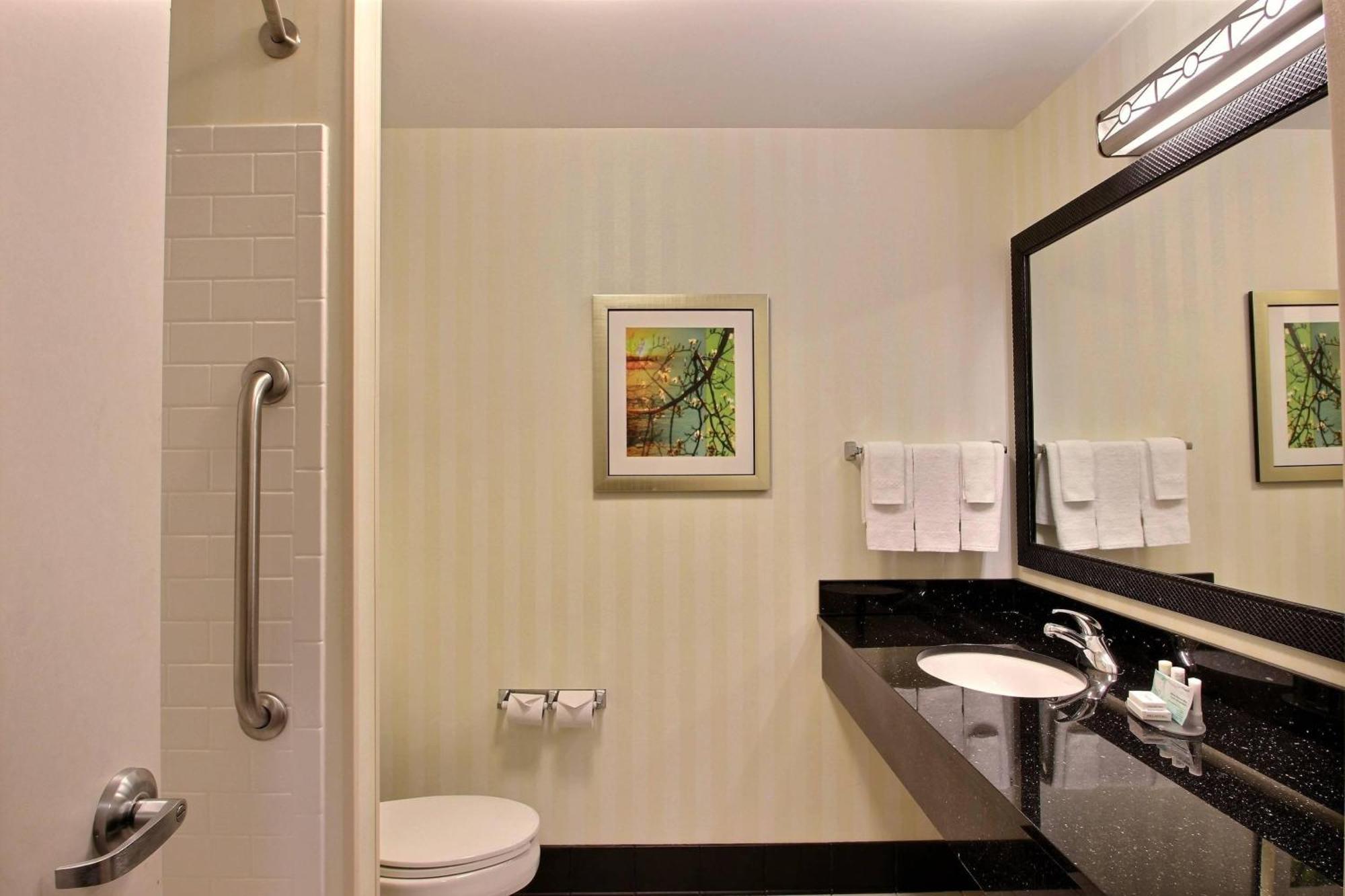 Fairfield Inn & Suites By Marriott Milwaukee Airport Oak Creek Eksteriør billede
