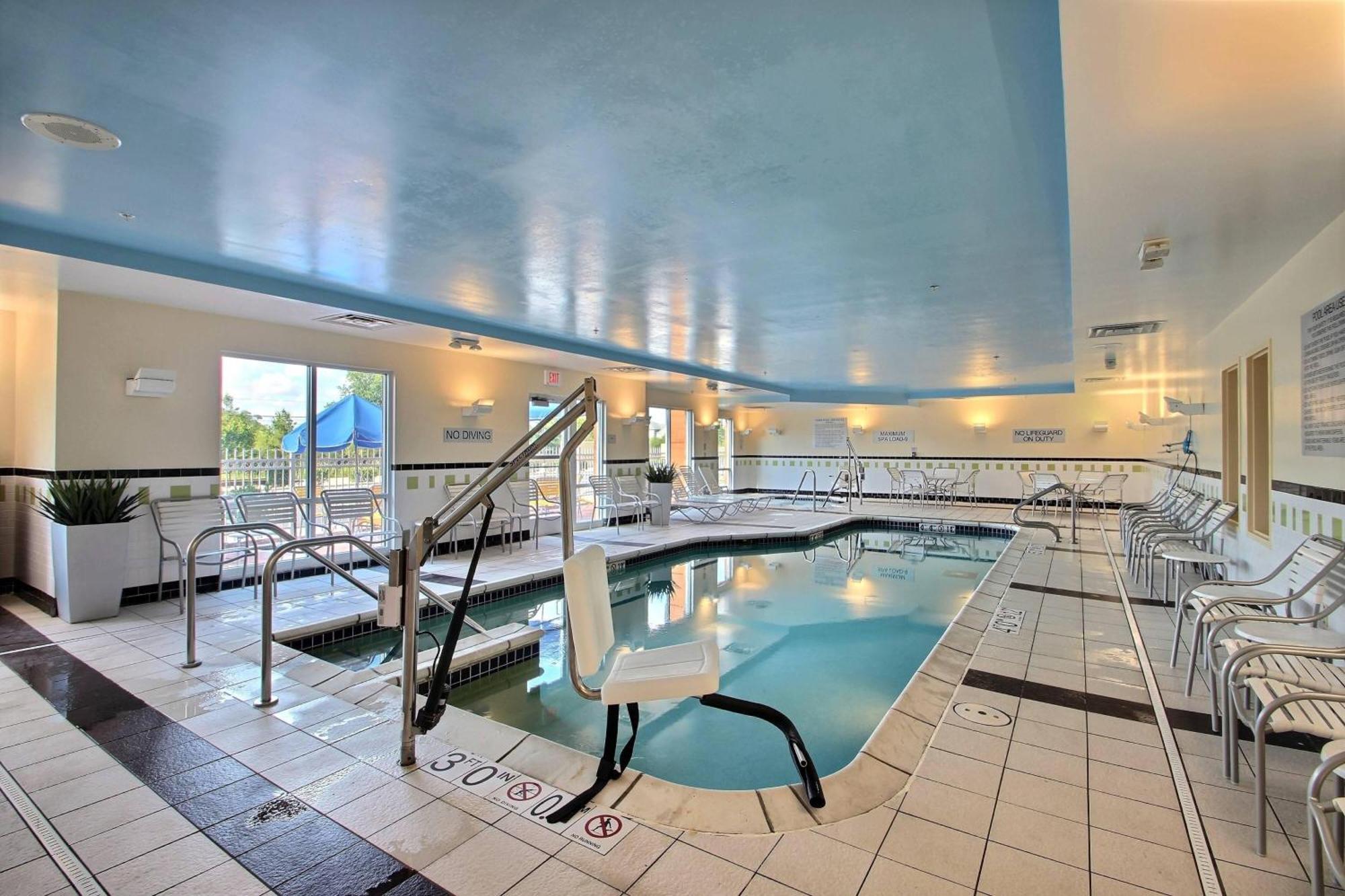 Fairfield Inn & Suites By Marriott Milwaukee Airport Oak Creek Eksteriør billede